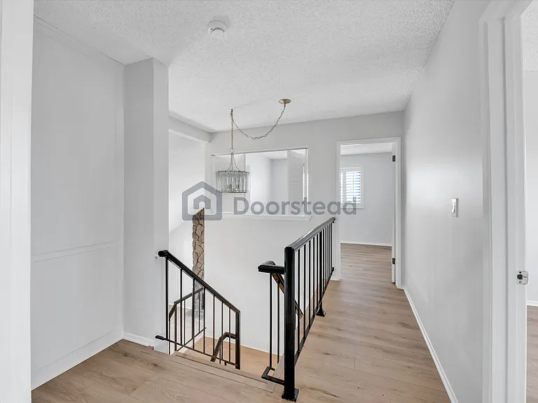 955 Fernrest Dr — Photo 18