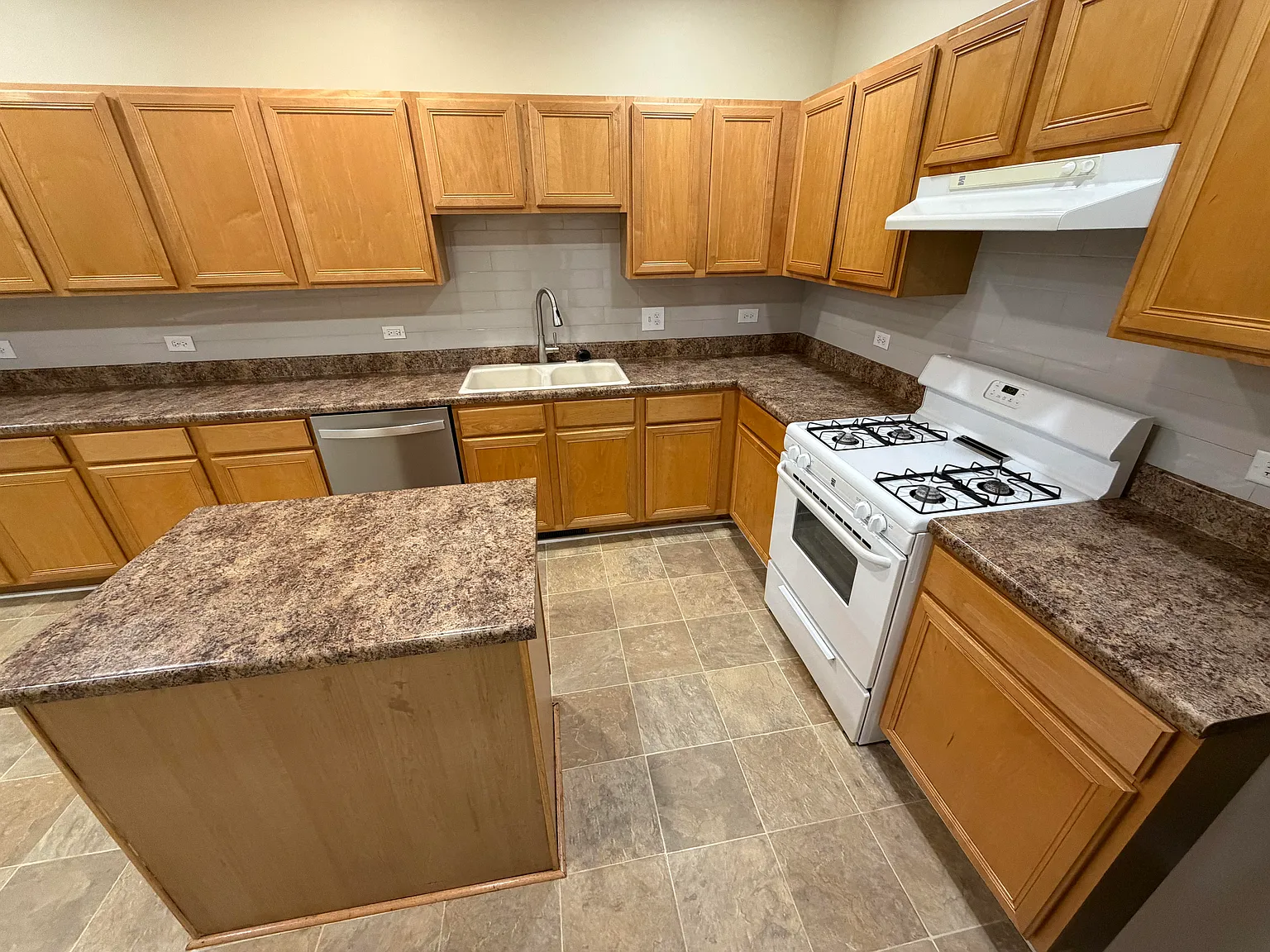 2023 Cypress Court — Photo 3