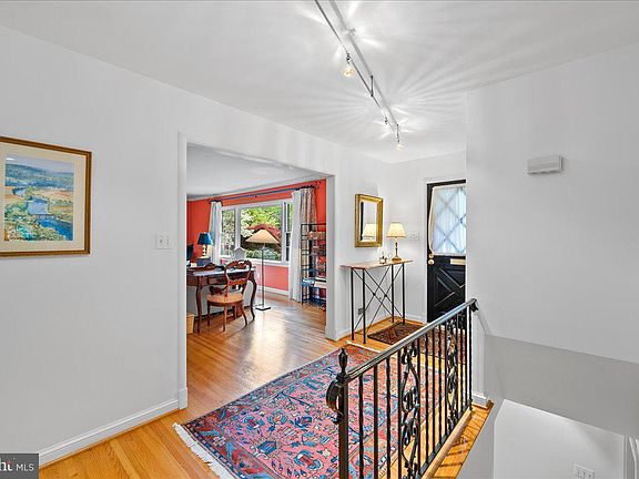 4th image of 7403 Gatewood Ct