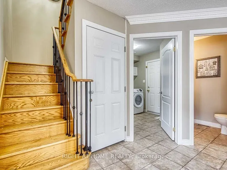 636 Ormond Dr #MAIN FL — Photo 8