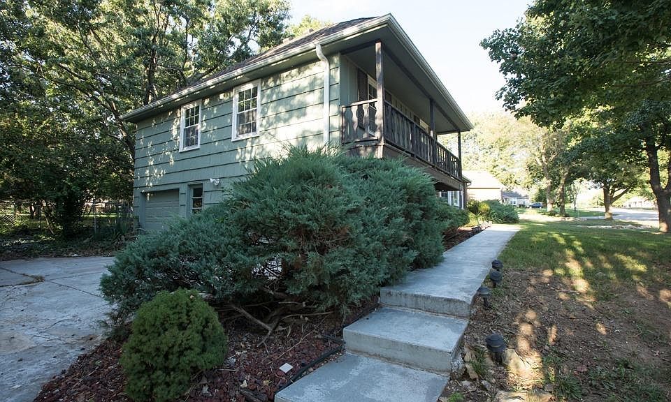 128 Seneca Ln, Lake Winnebago, MO 64034 Zillow
