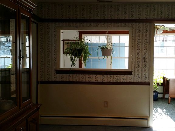 5th image of 1933 West Ave