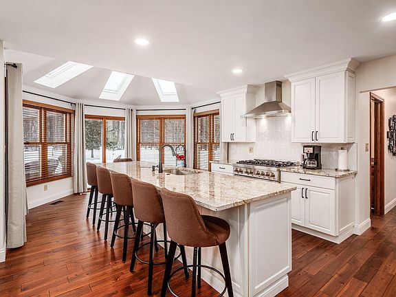 5th image of 2295 Olmstead Rd