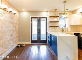 339 36th St NE, Washington, DC 20019