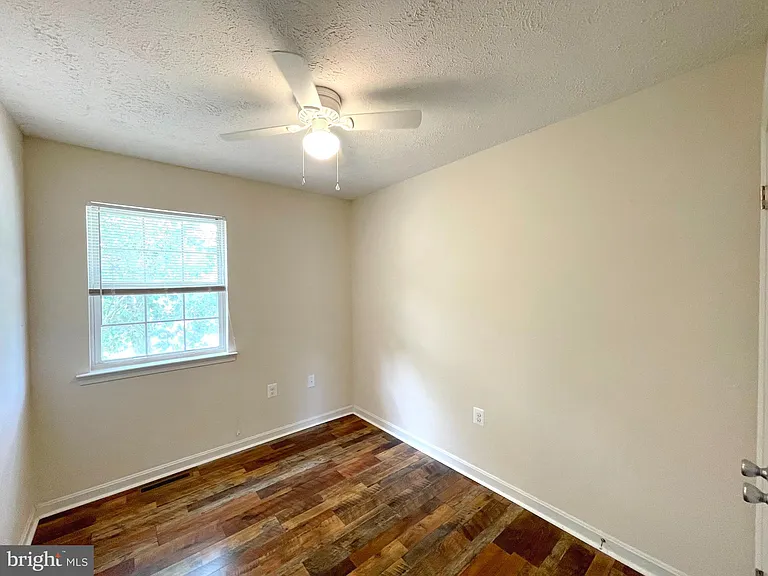 21822 Ronald Dr — Photo 8