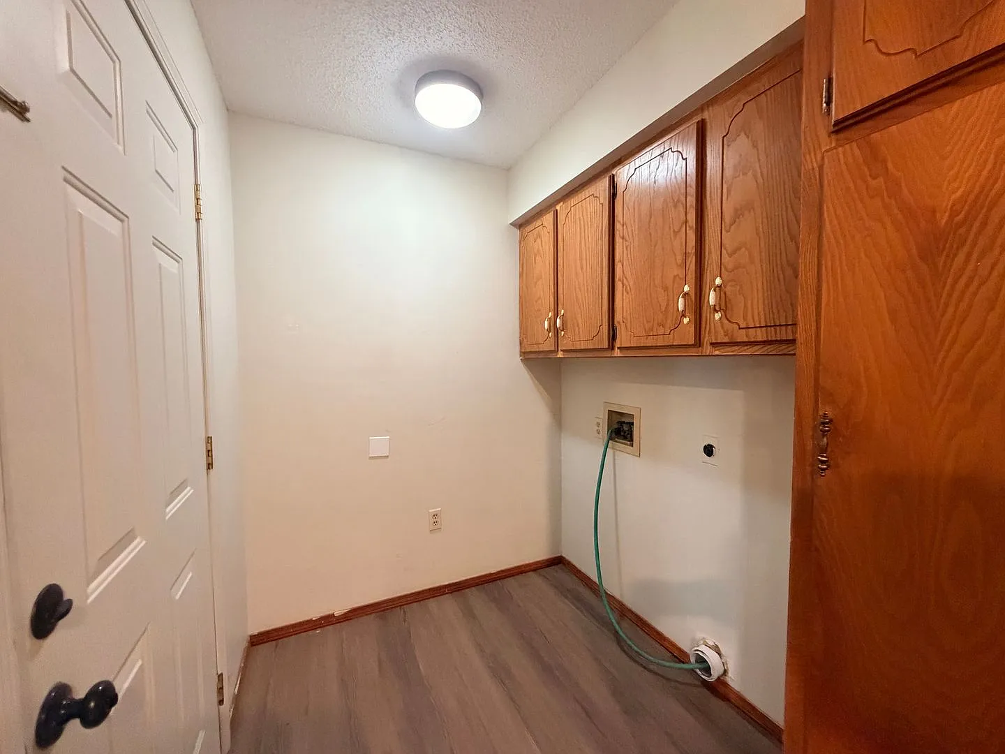 This 3-bedroom, 1-bathroom house in Russellville, AR — Photo 4