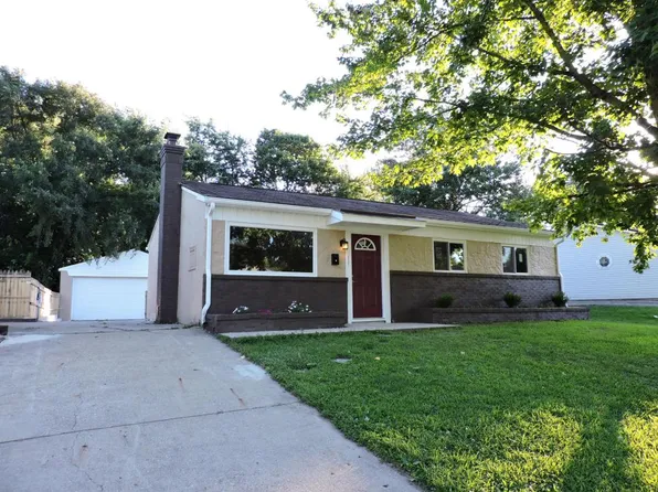 5221 Zimmer Dr, Columbus, OH 43232