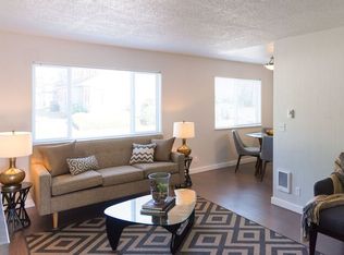 565 N Rosa Parks Way #103, Portland, OR 97217