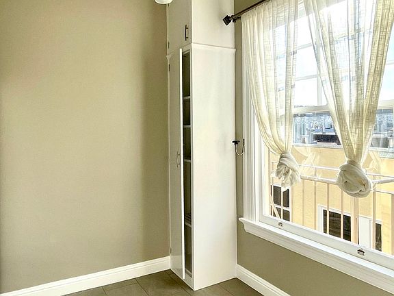 2nd image of 1701 Beach St #3