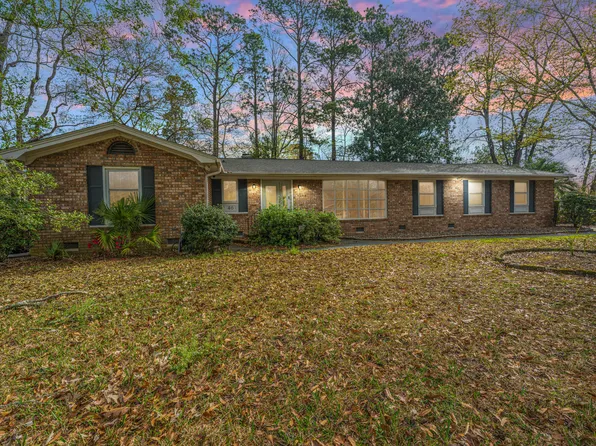 46 Sorento Blvd, Hanahan, SC 29410