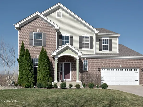 28038 W Canyon Ct, Lakemoor, IL 60051