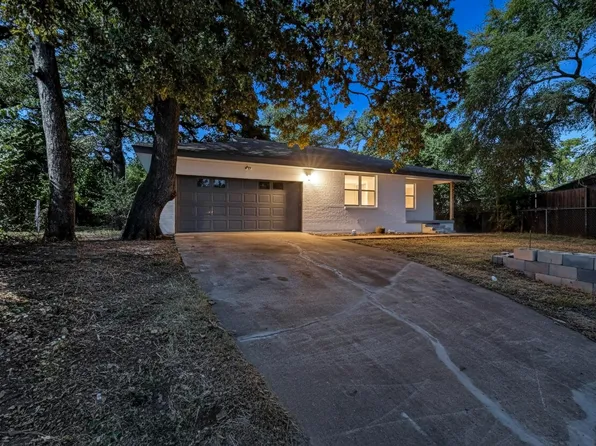 671 Cedarcliff Dr, Dallas, TX 75217