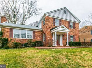 8414 W Boulevard Dr, Alexandria, VA