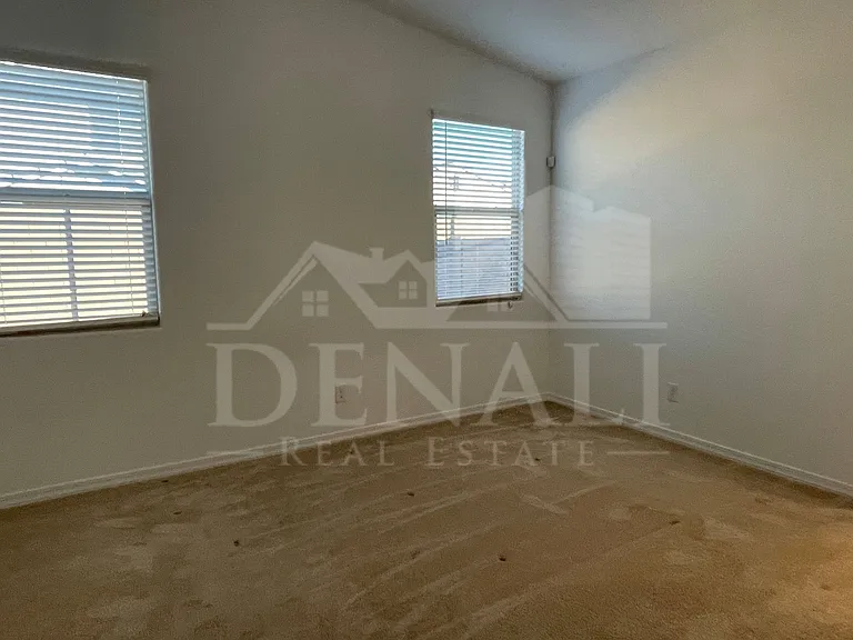 7954 W Medlock Dr — Photo 8
