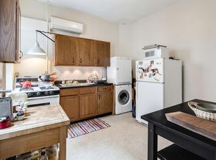 335 S 4th St FL 2, Philadelphia, PA 19106