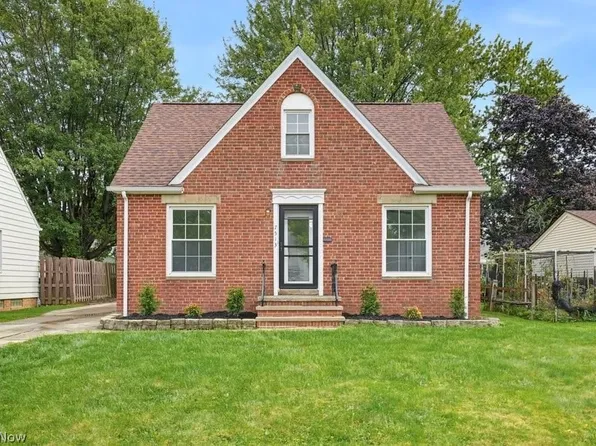 7513 Brookside Dr, Brooklyn, OH 44144