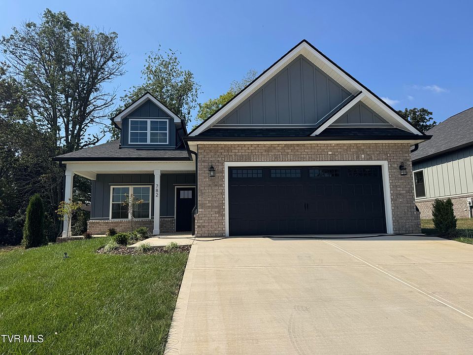 1st image of 782 Hunts Terrace Dr