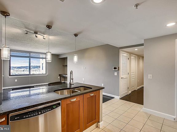 5th image of 2451 Midtown Ave #1421