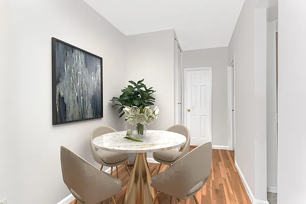 Sold by Re/Max In The City | media 8