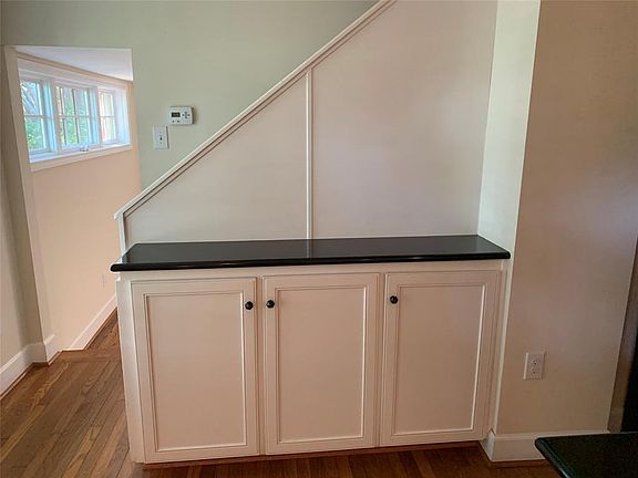 4th image of 6803 San Mateo Blvd
