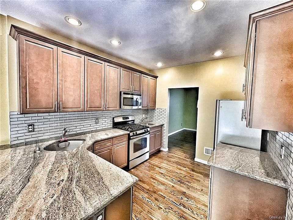 1st image of 42 Seeley Bull St #103