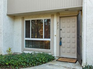 237 Green Heath Pl, Thousand Oaks, CA 91361