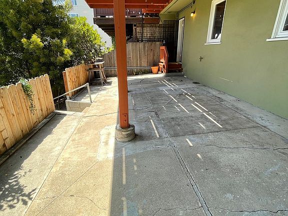 5th image of 32 Lupine Ave #34B