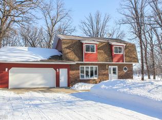 5902 3rd St N, Moorhead, MN 56560
