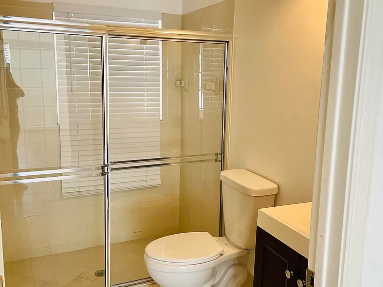 7093 Middlebury Dr #7093 — Photo 15
