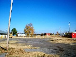 2nd image of 706 Highway 59 N