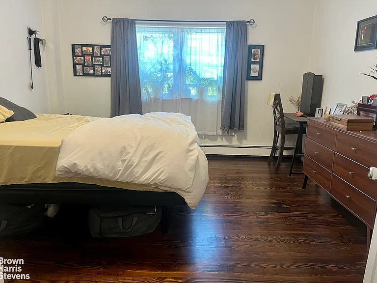 543 Bloomfield St #1R — Photo 8