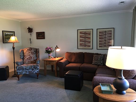 2nd image of 2900 NW Ashwood Dr
