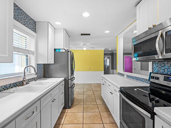 3rd image of 305 9th St S