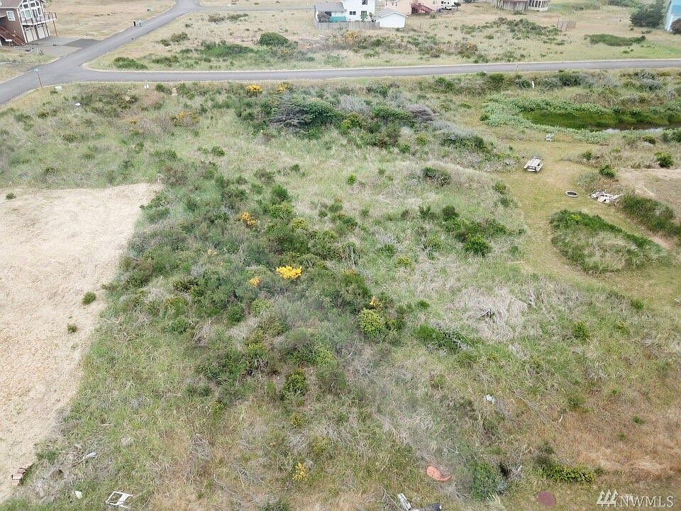 1st image of 1431 N Jetty Ave