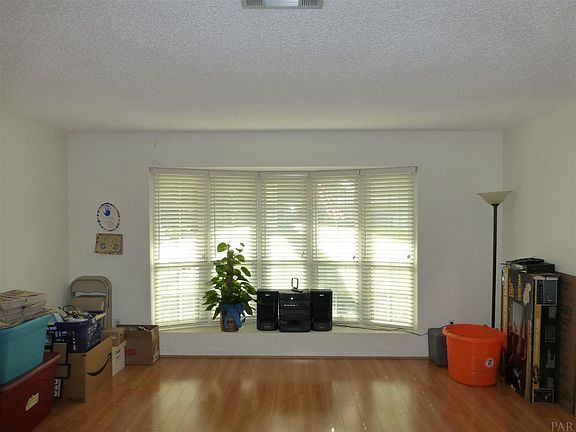 5th image of 4704 Briaroak Dr
