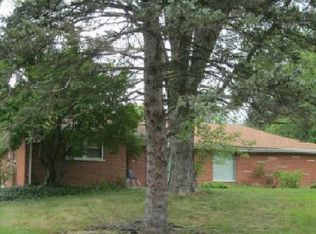4065 Nara Dr, Florissant, MO 63033