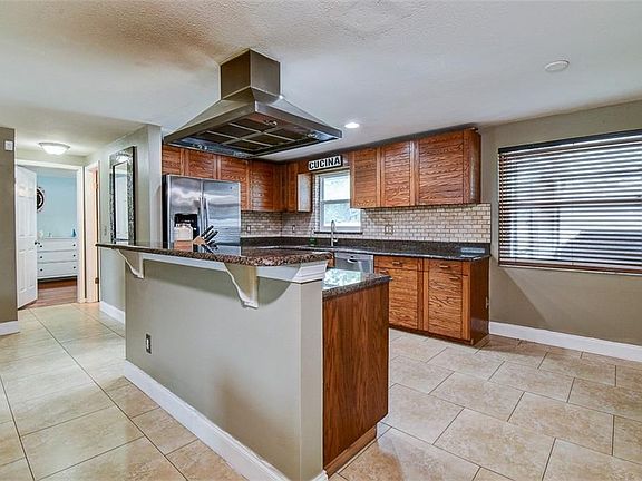 5th image of 4509 Southbreeze Dr