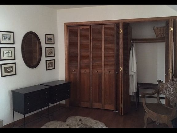 Twin Guest Room