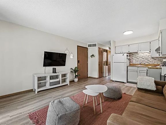 2nd image of 2639 Westwinds Dr APT 5