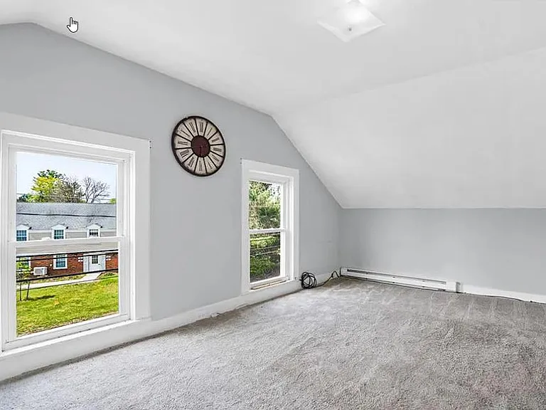 28 Windermere Ave #3 — Photo 9