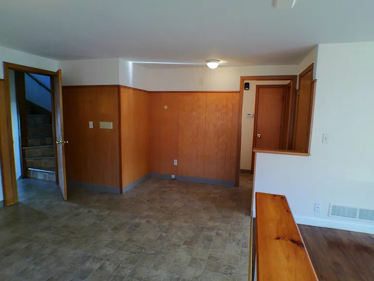 17 Hazelton St #1 — Photo 4