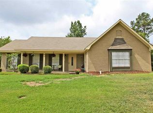 206 Church St, Clinton, MS 39056