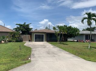 679 106th Ave N, Naples, FL 34108