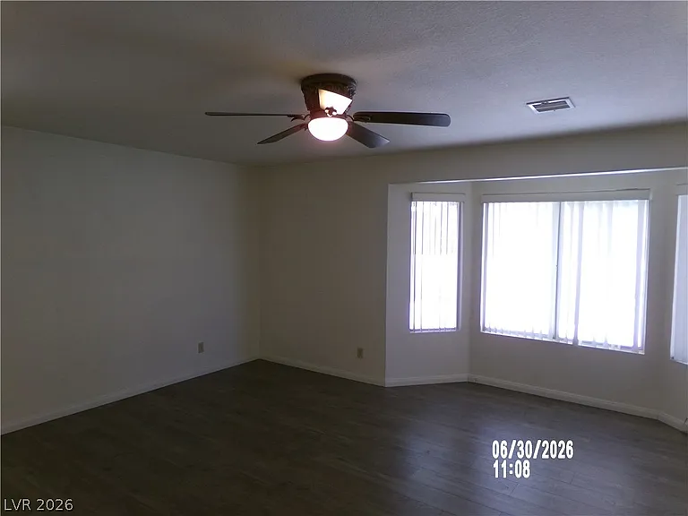 809 Long Branch Dr — Photo 18
