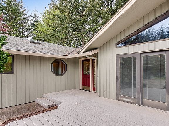 4th image of 39801 NE 26th St