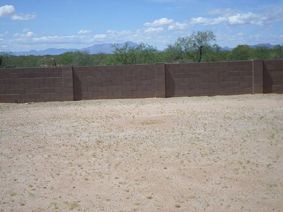 2nd image of 6670 S Via Molino De Viento