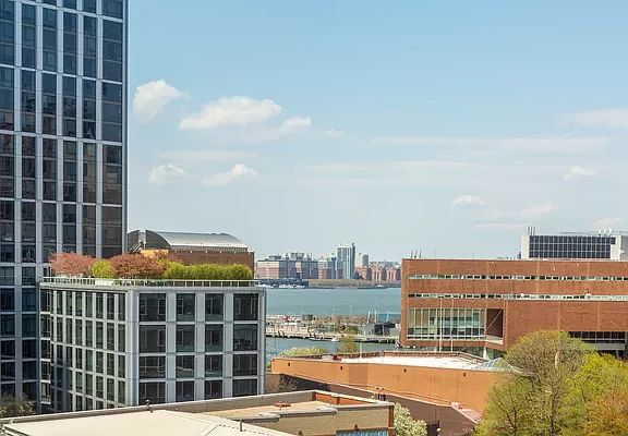 3rd image of 275 Greenwich St APT 10L