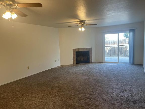 4th image of 14046 Hackett St #2B