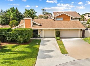 7665 Sierra Dr W, Boca Raton, FL 33433