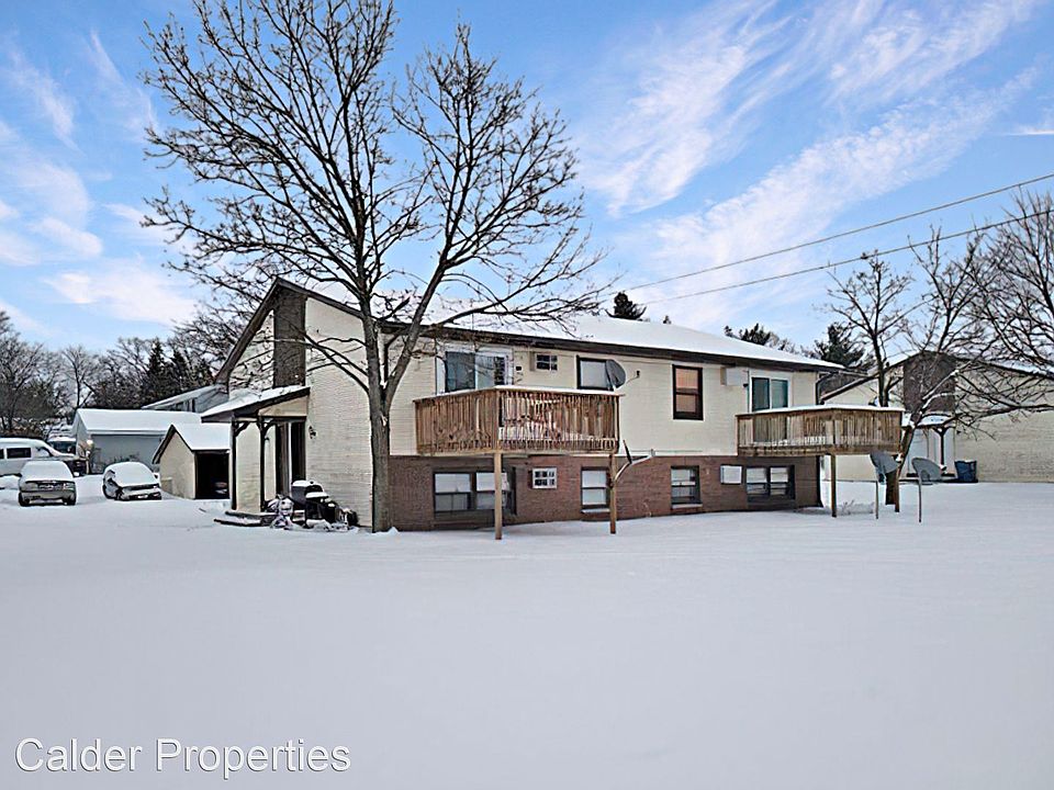 1st image of 2930 Vineland Ave SE #5861889
